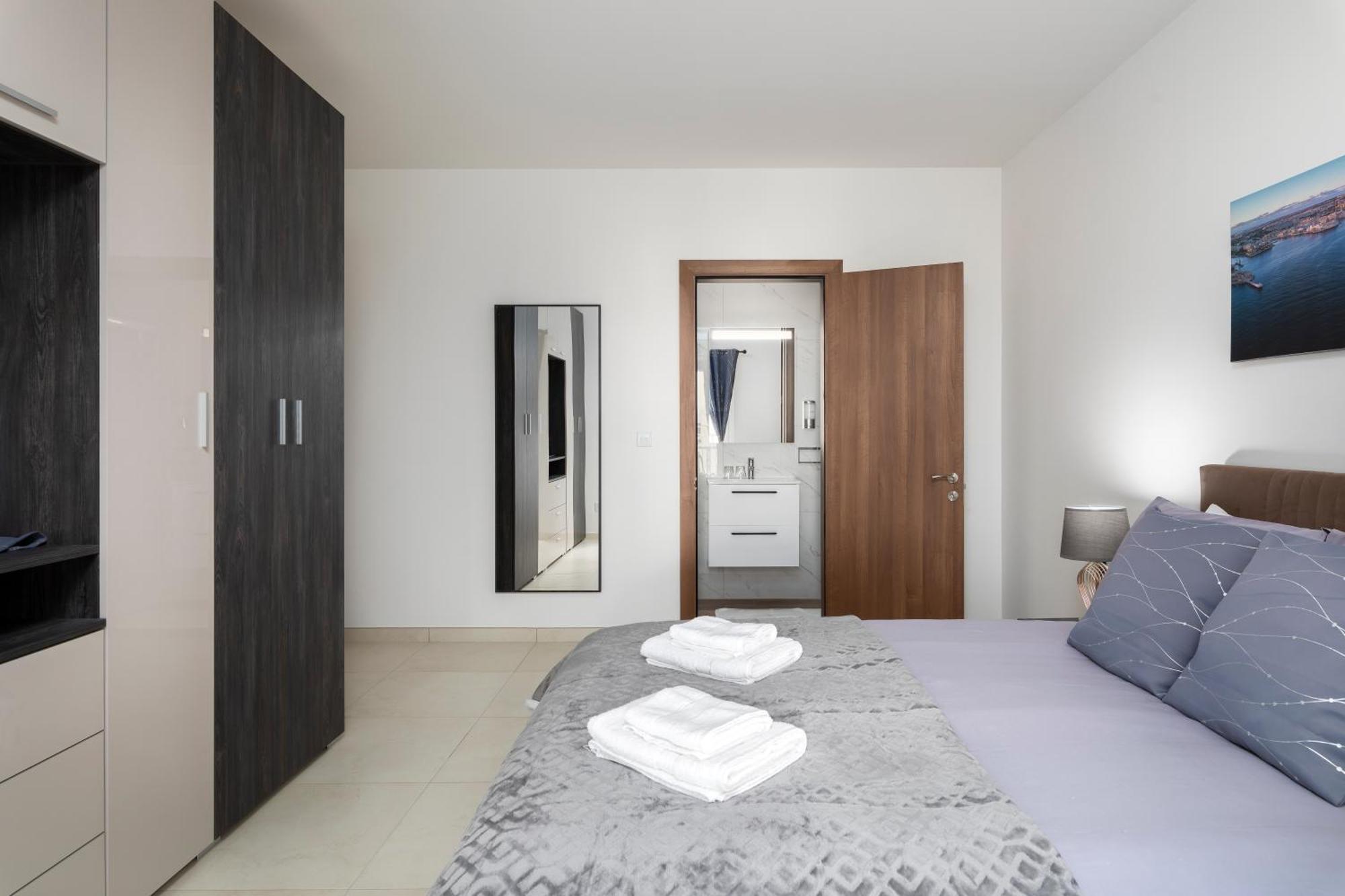 Modern & Spacious 2Br Apartment With Country Views - Close To Xemxija Bay Сент-Полс-Бей Экстерьер фото