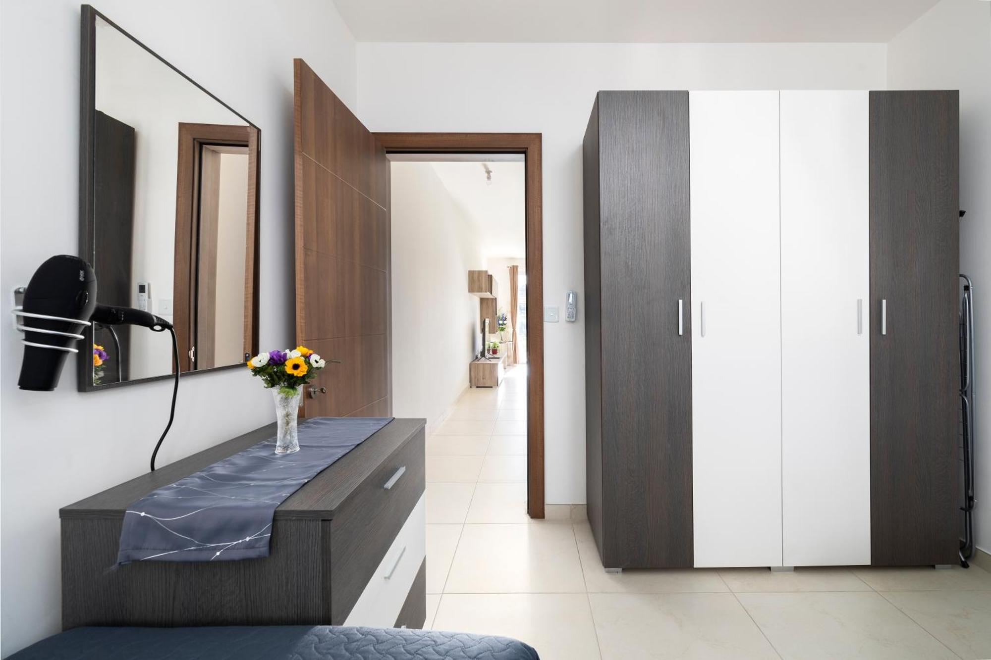 Modern & Spacious 2Br Apartment With Country Views - Close To Xemxija Bay Сент-Полс-Бей Экстерьер фото